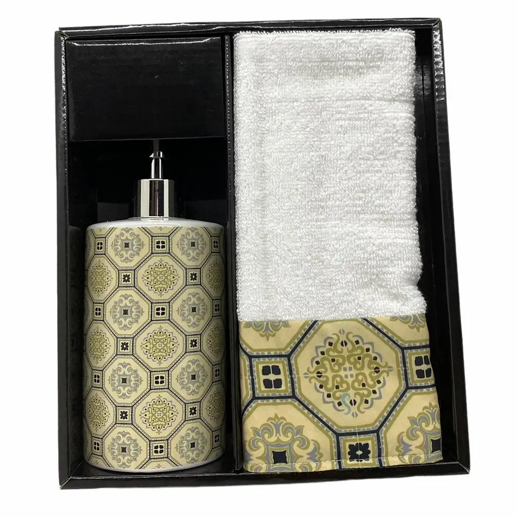 ACCESORIOS PARA BAÑO 2 PIEZAS 470ML DISPENSADORES Y TOALLA BLANCO AMARILLO 