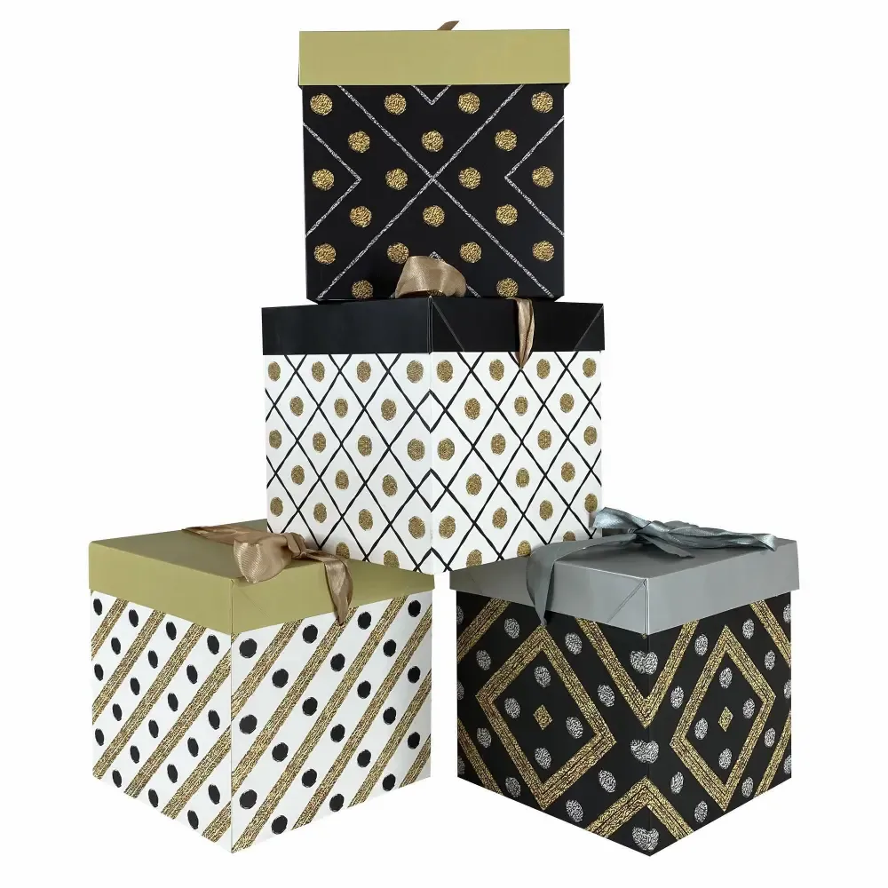 Caja Para Regalo Pequeña Negro Blanco Dorado Surtido De Diseño